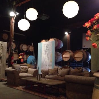 Vinoce - Lounge atmosphere - Wine Bars Near Me - Napa, California Vinoce - Lounge atmosphere - Wine Bars Near Me - Napa, California