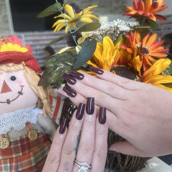 Luv Nails & Spa - Nail Salons Near Me - Costa Mesa, California