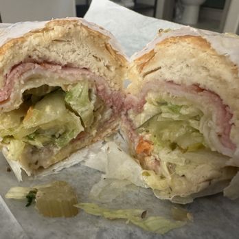 Potbelly - A Wreck - Sandwiches Near Me - Lone Tree, Colorado Potbelly - A Wreck - Sandwiches Near Me - Lone Tree, Colorado