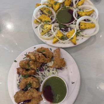 Saffron Grill - Paneer Tikka and chicken Pakoras - Indian Near Me - Seattle, Washington Saffron Grill - Paneer Tikka and chicken Pakoras - Indian Near Me - Seattle, Washington
