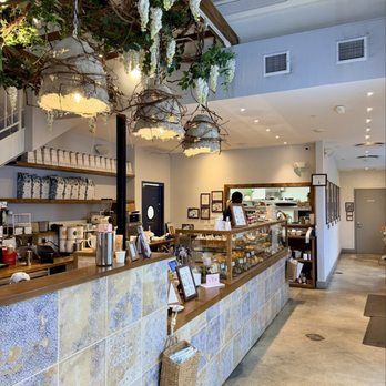 maman - By the entrance - Bakeries Near Me - Alexandria, Virginia