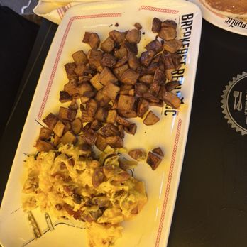 Breakfast Republic - Jalapeno Bacon Cheddar Sausage Skillet - Breakfast & Brunch Near Me - Irvine, California
