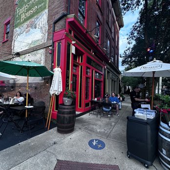Old Town Pub - Pubs Near Me - Bordentown, New Jersey