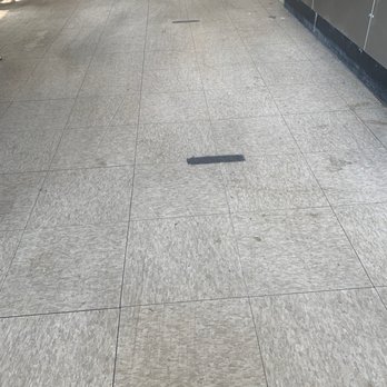 Nguyen Coin Laundry - Very dirty floors, dust and spider webs everywhere - Laundromat Near Me - Downey, California Nguyen Coin Laundry - Very dirty floors, dust and spider webs everywhere - Laundromat Near Me - Downey, California
