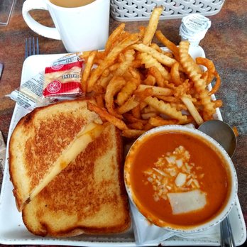MidTown Grill - Grilled cheese, tomato soup, french fries - American Near Me - Wauwatosa, Wisconsin MidTown Grill - Grilled cheese, tomato soup, french fries - American Near Me - Wauwatosa, Wisconsin