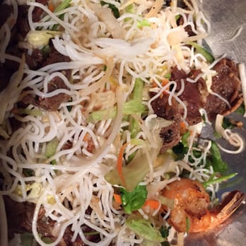Mai's Kitchen - Where is the shrimp in this pork/shrimp dish? Oh I see! It's in the corner-just one. - Vietnamese Near Me - Union City, California