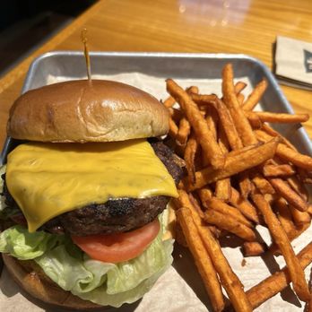 BJ's Restaurant & Brewhouse - Classic cheeseburger and sweet potato fries - Pizza Near Me - Sugar Land, Texas BJ's Restaurant & Brewhouse - Classic cheeseburger and sweet potato fries - Pizza Near Me - Sugar Land, Texas