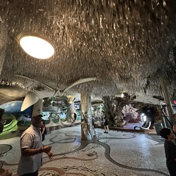 City Museum - Immersive art with hanging structure - Museums Near Me - Saint Louis, Missouri City Museum - Immersive art with hanging structure - Museums Near Me - Saint Louis, Missouri