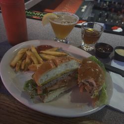 Geno's Grill - Cheeseburger