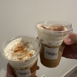Last Chapter Cafe - Cookie butter latte (left) and chapters latte (right)