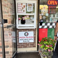 Little Pops New York Pizzeria