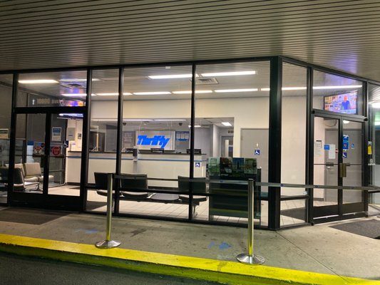 THRIFTY CAR RENTAL AIRPORT Updated - L