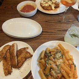Chicken Parmigiana, Rigatoni alla Vodka