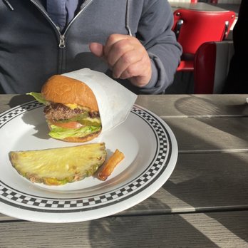 Cool Cat Cafe - Bogy Burger $13 - American Near Me - Pismo Beach, California Cool Cat Cafe - Bogy Burger $13 - American Near Me - Pismo Beach, California