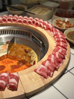 Old Alley Hot Pot Austin | 龙门阵火锅奥斯丁店 by null