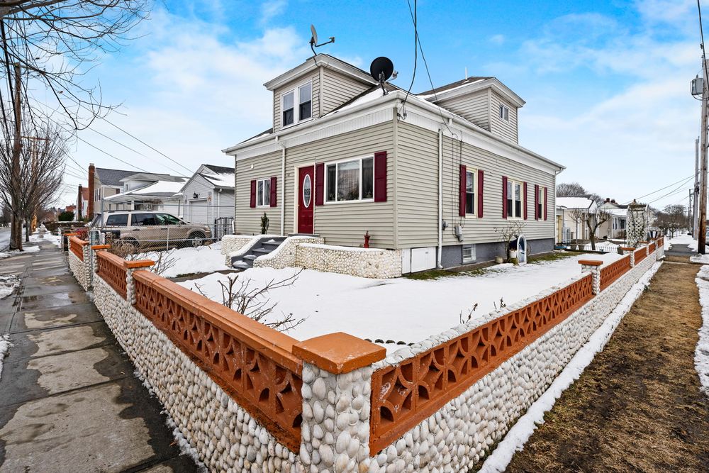 ELIZETE SILVA EXP REALTY 22 Photos 762 E Washington St, North Attleboro, Massachusetts