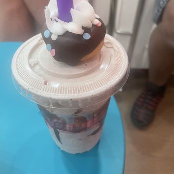 Yonutz -Henderson - Hella Nutella shake - Donuts Near Me - Henderson, Nevada Yonutz -Henderson - Hella Nutella shake - Donuts Near Me - Henderson, Nevada