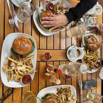 Sapphire - We all ordered the burger we were all happy with the burger they were delicious. - New American Near Me - Laguna Beach, California Sapphire - We all ordered the burger we were all happy with the burger they were delicious. - New American Near Me - Laguna Beach, California