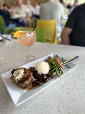 Lulu California Bistro by null