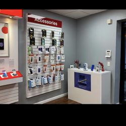 Verizon Wireless & Fios TW - Inside2