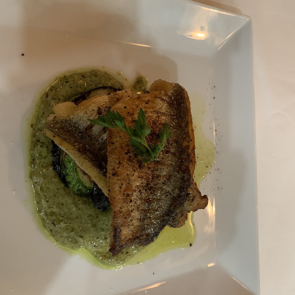 Les Cèpages - Fish of the day in pesto sauce. - French Near Me - Cancún, ROO Les Cèpages - Fish of the day in pesto sauce. - French Near Me - Cancún, ROO