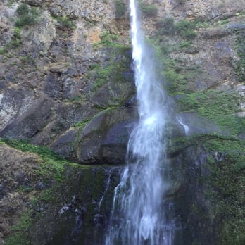 Multnomah Falls - Hiking Near Me - Bridal Veil, Oregon Multnomah Falls - Hiking Near Me - Bridal Veil, Oregon