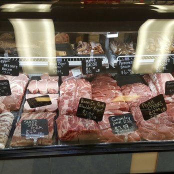 Blue Max Meats - Super clean presentation of great quality meats - Meat Shops Near Me - Buckley, Washington