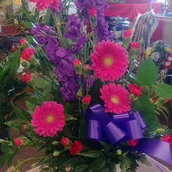 Crystals Flower and Gift Shop - Gerbera Daisy basket.