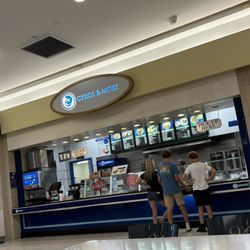 Gyros & Mores Greek Restaurant
