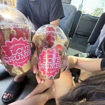 Crumbl - Kapolei - Single - Bakeries Near Me - Kapolei, Hawaii Crumbl - Kapolei - Single - Bakeries Near Me - Kapolei, Hawaii