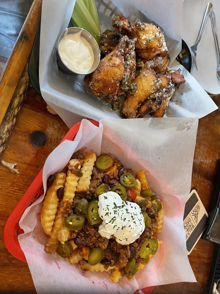 THE BAT CAVE GASTRO PUB 38 Photos & 12 Reviews 31 E New Haven Ave