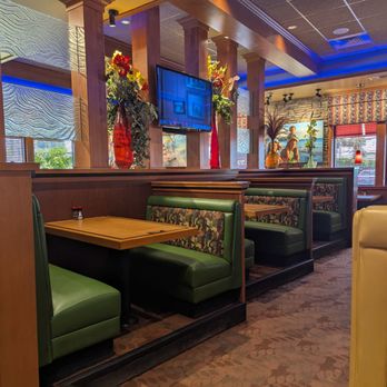 Sizzler - Dining Room - Seafood Near Me - Oceanside, California