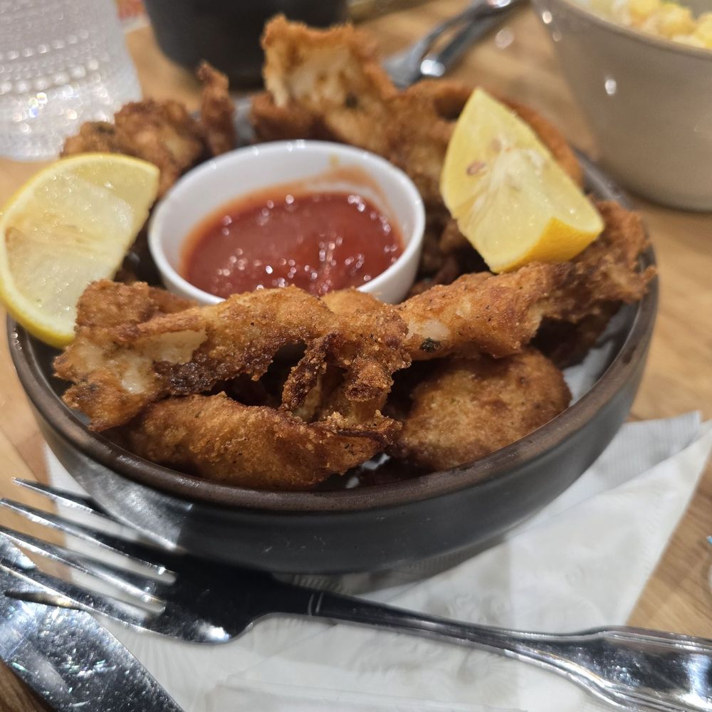 Abuelita Coco - ..another angle, Calamari (coconut meat) great portion, great flavor! No, it doesn't taste like coconut. - Vegan Near Me - Oak Lawn, Illinois
