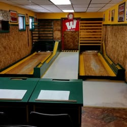 Tippy's Bar & Grill - Mini bowling inside Tippy's