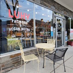 Luhv Vegan Bistro