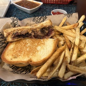 Jellybean and Julia's - PB&J brisket sandwich - Barbeque Near Me - Coon Rapids, Minnesota Jellybean and Julia's - PB&J brisket sandwich - Barbeque Near Me - Coon Rapids, Minnesota