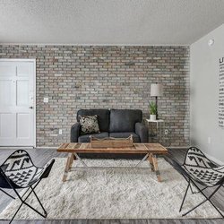 Retreat at St. Andrews Apartments - Living Room in Apartments