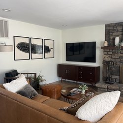 Haley Electric - Mounted TV