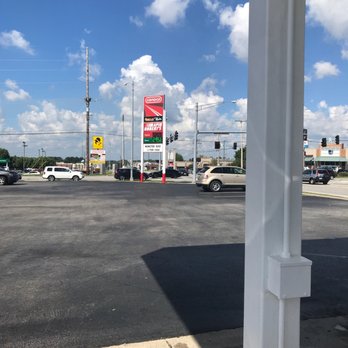 Rapid Robert's - a view of a gas station - Convenience Stores Near Me - Springfield, Missouri