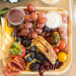 Graze Craze Charcuterie Boards & Boxes - Jacksonville, FL