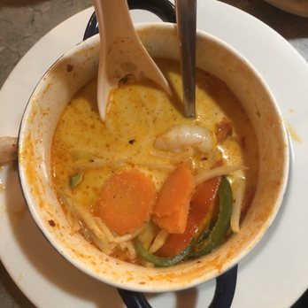 Lai Thai Kitchen - Mango Curry   SOOOOOO GOOD - Vietnamese Near Me - Grand Rapids, Michigan