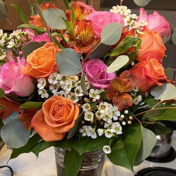 Williams Flower & Gift - Designer's Choice bouquet. - Florists Near Me - Gig Harbor, Washington Williams Flower & Gift - Designer's Choice bouquet. - Florists Near Me - Gig Harbor, Washington