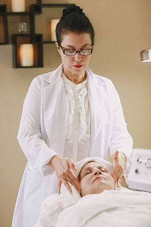 Faye's Facial Rejuvenation Logo