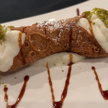 Tre Monti - Cannoli - Mmmm Goood - Wine Bars Near Me - Los Altos, California Tre Monti - Cannoli - Mmmm Goood - Wine Bars Near Me - Los Altos, California