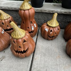 Wegmans - Pottery pumpkins so freaking cute