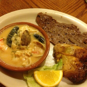 La Pollera Colorada - Bandeja La Pollera Colorado - clams, shrimp, scallops w cream, grilled beef and chicken - Colombian Near Me - Clearwater, Florida La Pollera Colorada - Bandeja La Pollera Colorado - clams, shrimp, scallops w cream, grilled beef and chicken - Colombian Near Me - Clearwater, Florida