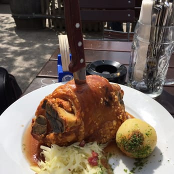 Hofbräu Berlin - Crispy knuckle of pork. Delicious - Bavarian Near Me - Berlin, BE
