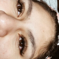 Mirame Lashes - VOLUME LASHES- (Senior lash tech-Jasmine)