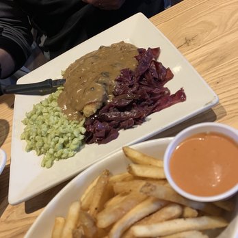Colchuck's - Hager schnitzel - German Near Me - Leavenworth, Washington
