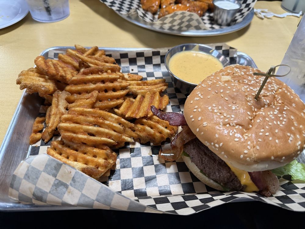 It's Nacho Average Bar & Grill